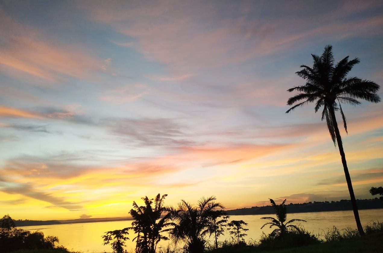 Coucher de soleil sur le fleuve Congo à Kinshasa